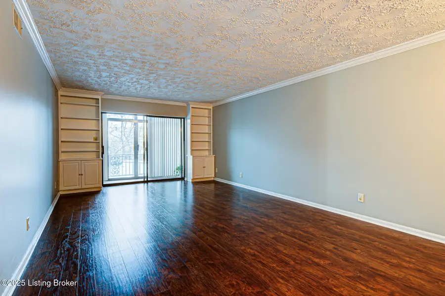 1600 Gardiner Ln #104, Louisville, KY 40205 - Image #3