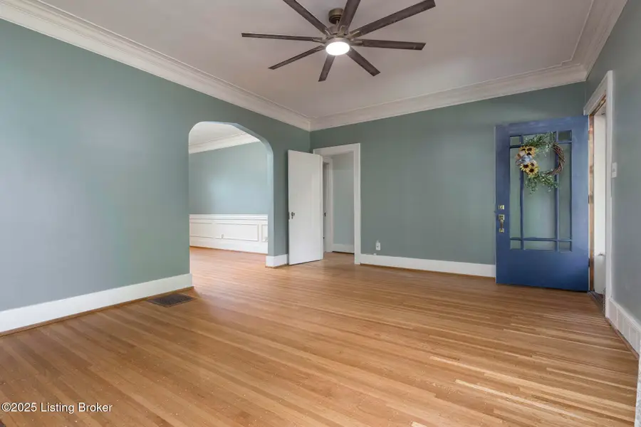 419 Fairlawn Rd, Louisville, KY 40207 - Image #3