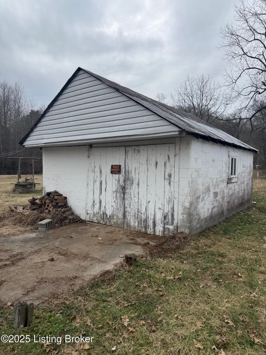 1435 Knob Creek Rd, Shepherdsville, KY 40165 - Image #2