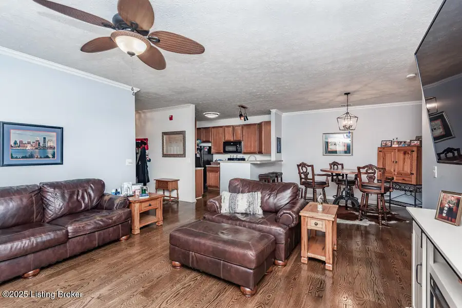 2704 Bradford Commons Dr #UNIT 103, Louisville, KY 40299 - Image #3