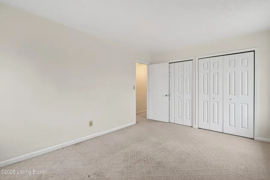 1205 Glenwood Dr, Radcliff, KY 40160 - Image #3