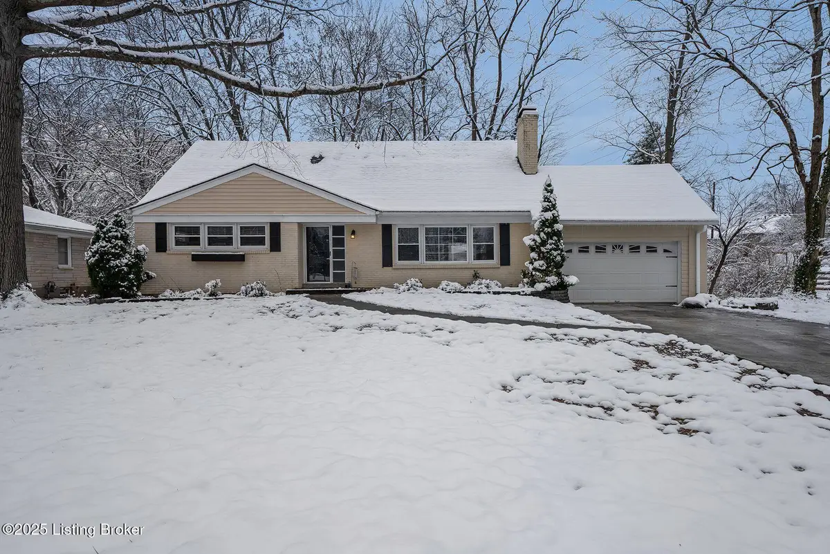 4324 Foeburn Ln, Louisville, KY 40207 - Image #1