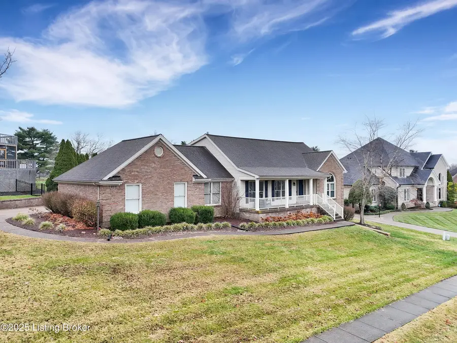 1708 Mahogany Run Dr, La Grange, KY 40031 - Image #2