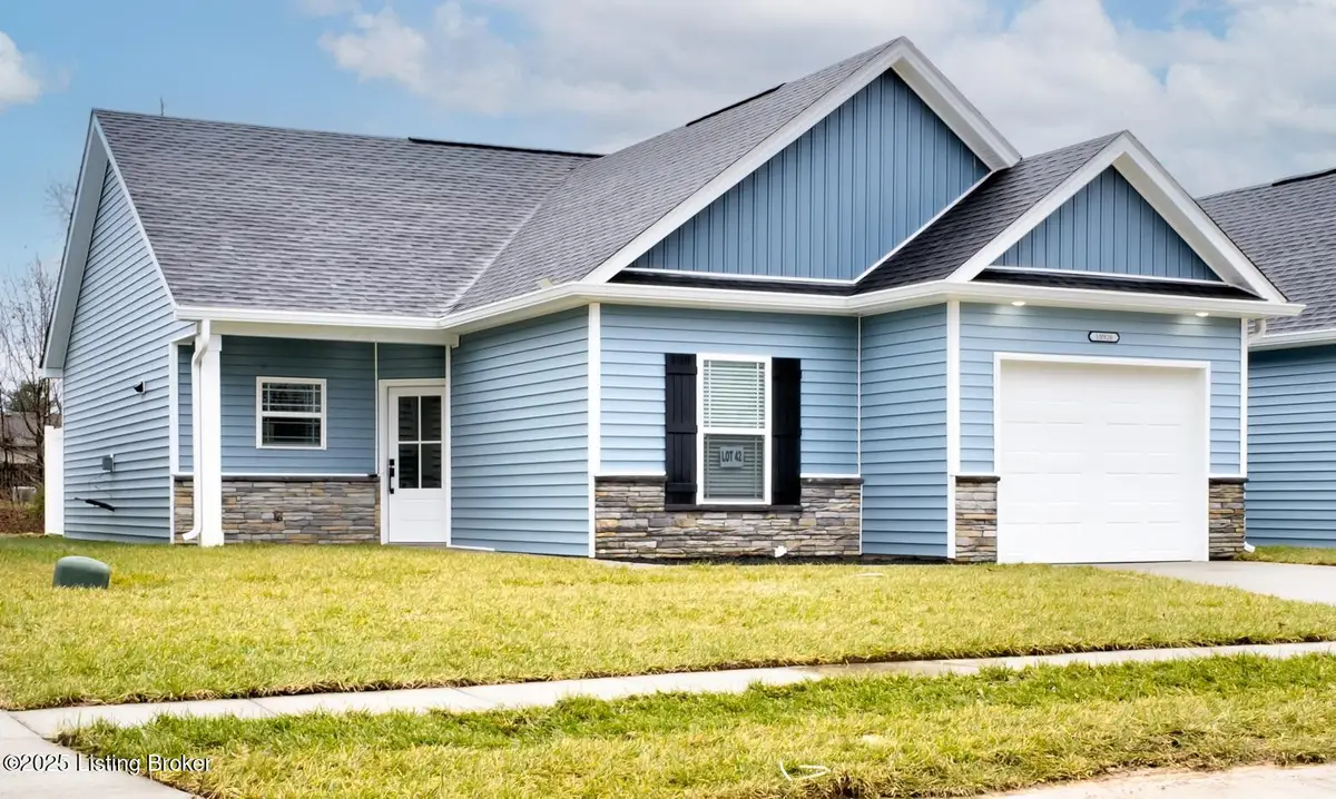 10926 Brookley Dr, Louisville, KY 40229 - Image #1