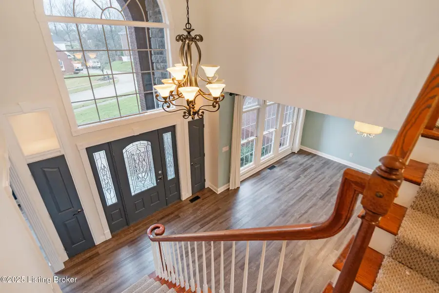 497 Oak Creek Dr, Mount Washington, KY 40047 - Image #2