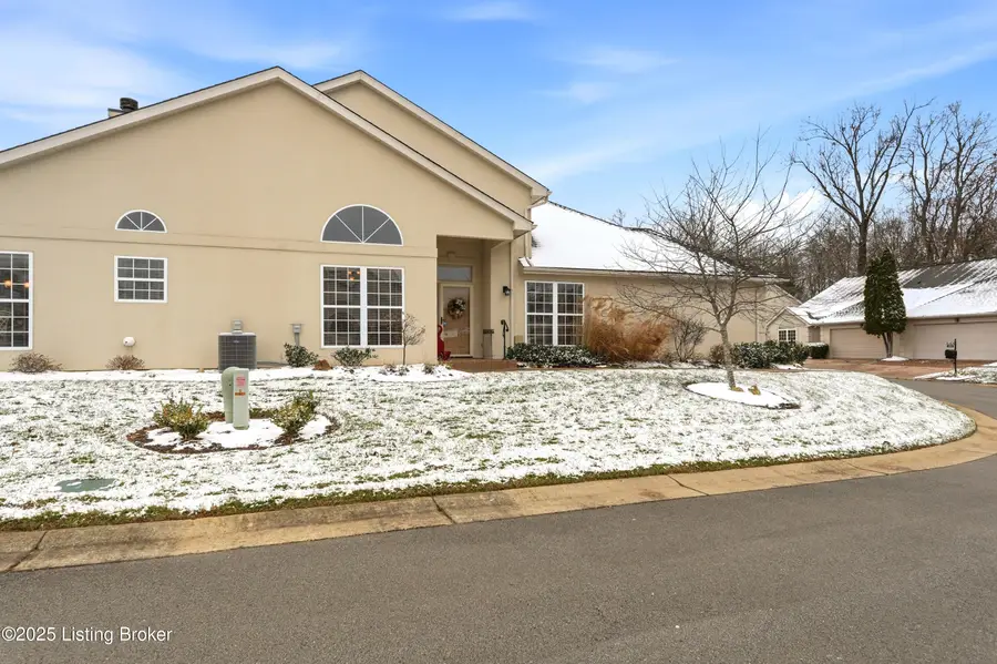 14019 Waters Edge Dr, Louisville, KY 40245 - Image #2