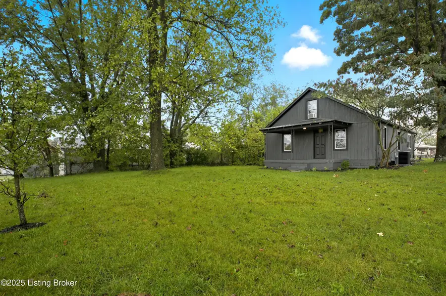 624 W Elm Rd, Radcliff, KY 40160 - Image #2
