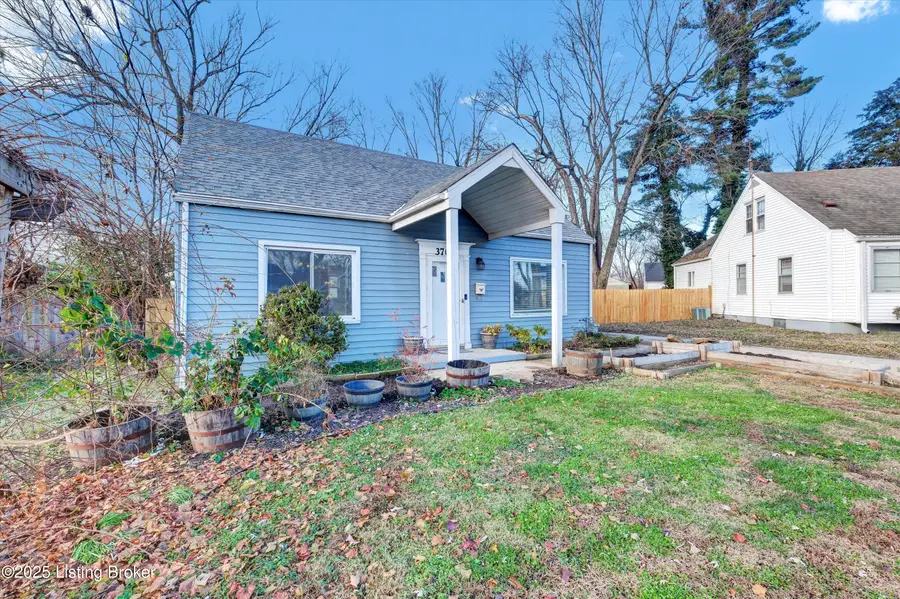 3706 Luken Dr, Louisville, KY 40216 - Image #2