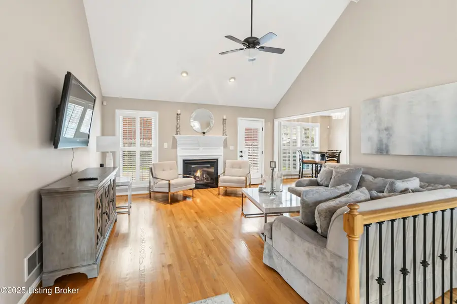 7015 Catalpa Springs Dr, Louisville, KY 40228 - Image #2