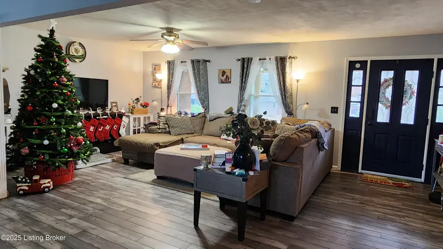 215 Carey Ln, Elizabethtown, KY 42701 - Image #3