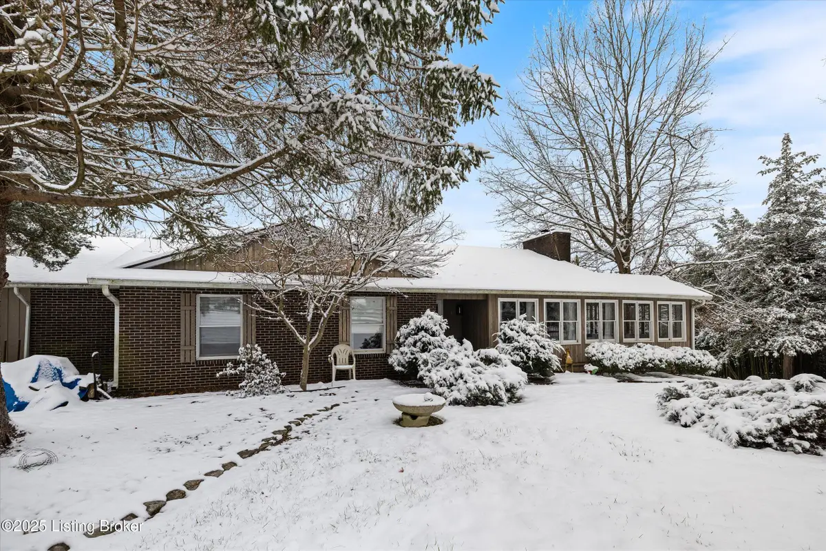 1405 Robertson Ct, Crestwood, KY 40014 - Image #1