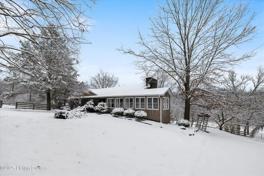 1405 Robertson Ct, Crestwood, KY 40014 - Image #2