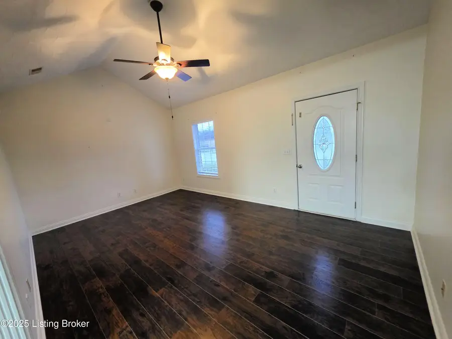 140 Benelli Dr, Bardstown, KY 40004 - Image #2