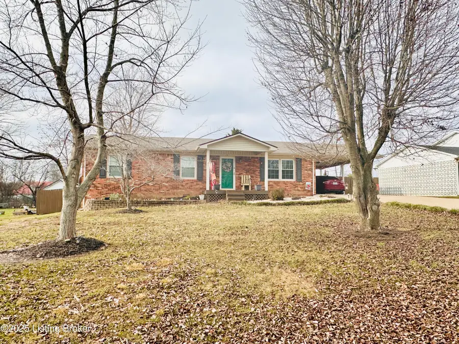1206 Hickorywood Dr, Leitchfield, KY 42754 - Image #2