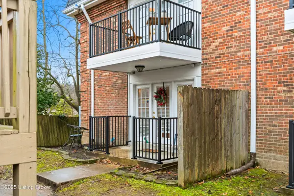 333 E 4th St #APT C7, Frankfort, KY 40601