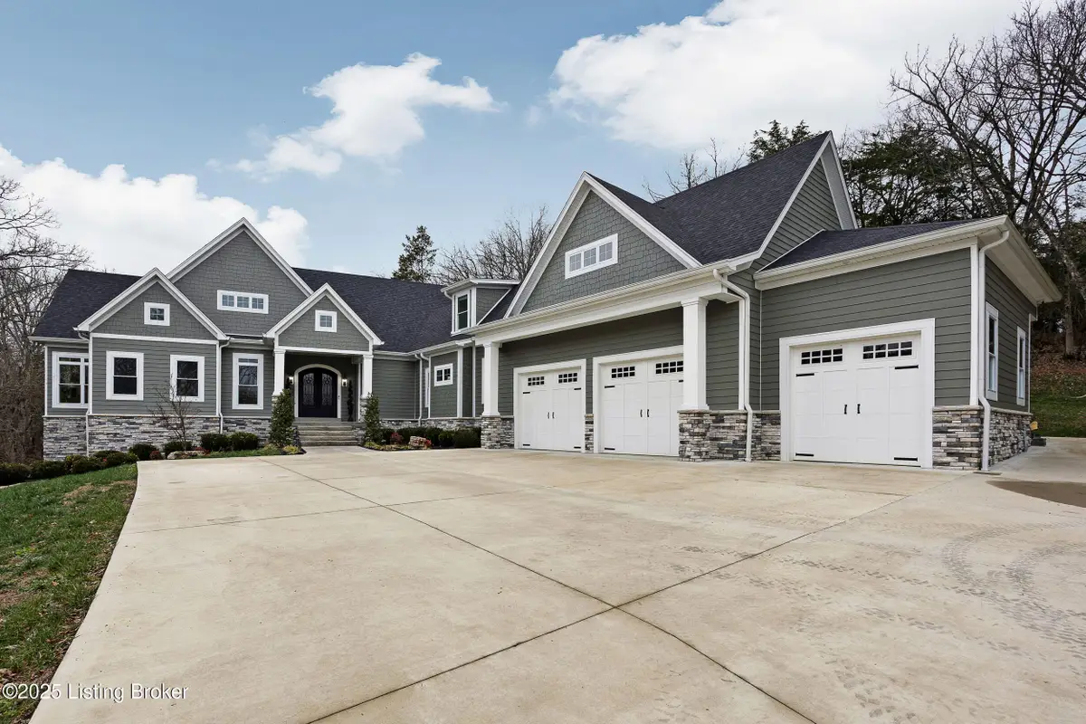 2405 Croake Station Rd, Springfield, KY 40069 - Image #1