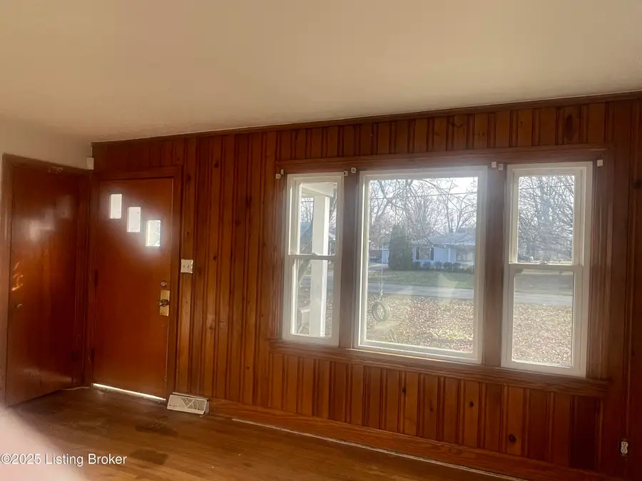 4110 North Ln, Louisville, KY 40216 - Image #3