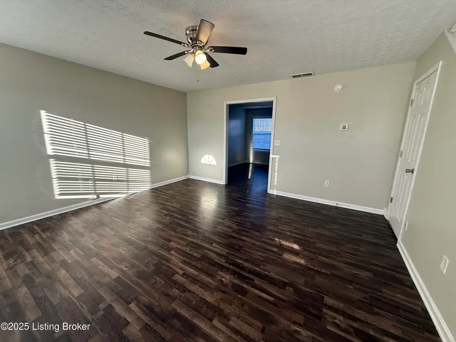 111 Calumet Ct, Elizabethtown, KY 42701 - Image #2