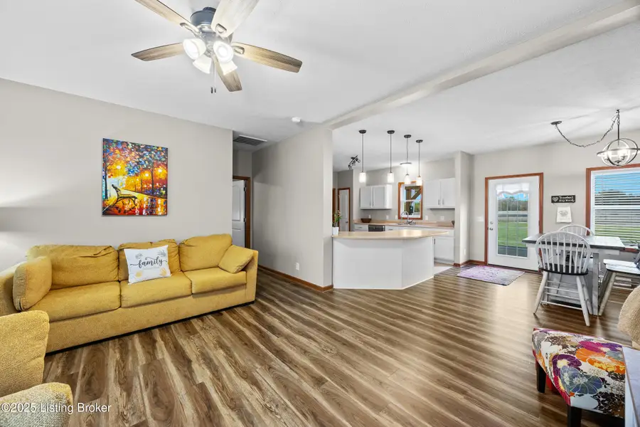 323 Oxmoor Dr, Elizabethtown, KY 42701 - Image #3