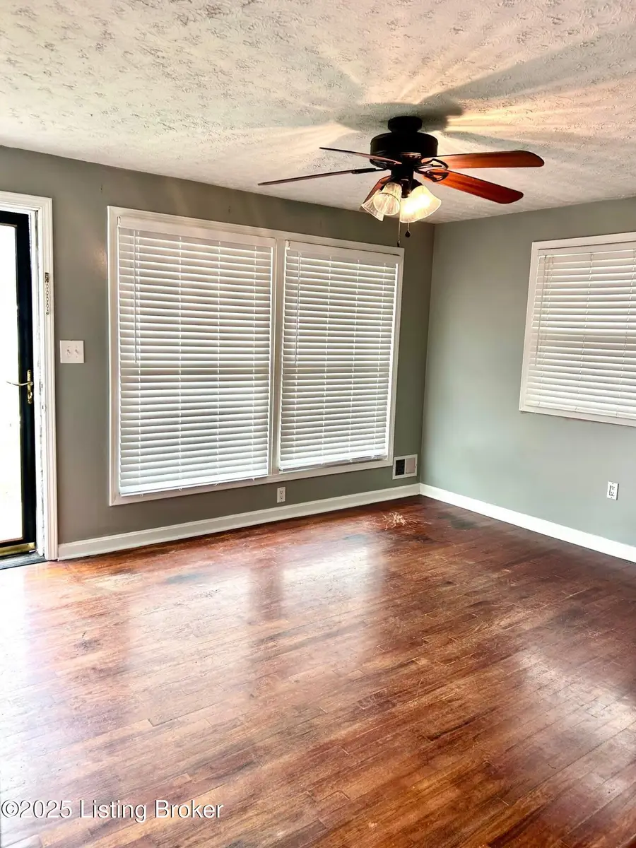 8106 Indigo Dr, Louisville, KY 40258 - Image #3