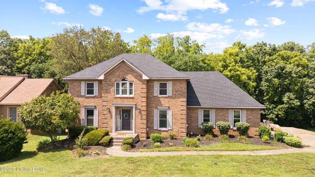 5107 Glen Cove Rd, La Grange, KY 40031 - Image #1