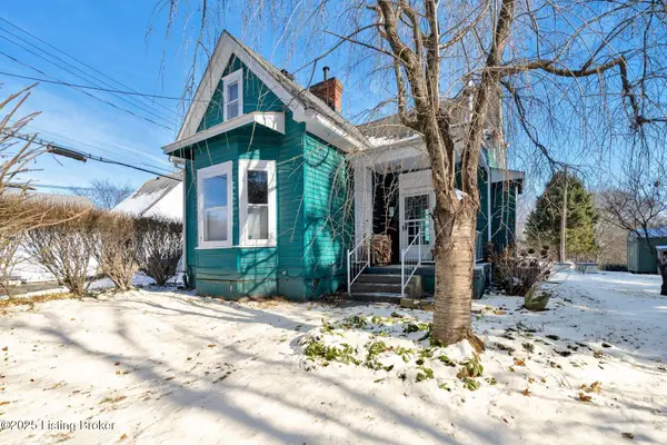 2 Angora Ct, Louisville, KY 40206