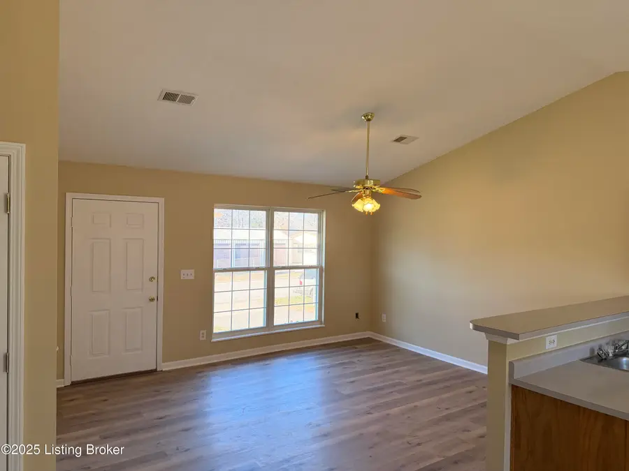1204 Williamsburg Dr, Elizabethtown, KY 42701 - Image #3