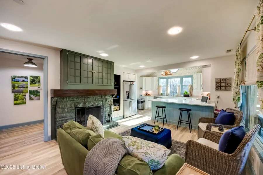 219 Wood Rd, Lyndon, KY 40222 - Image #3