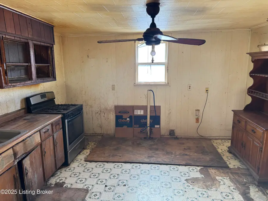 3323 Peachtree Ave, Louisville, KY 40215 - Image #3