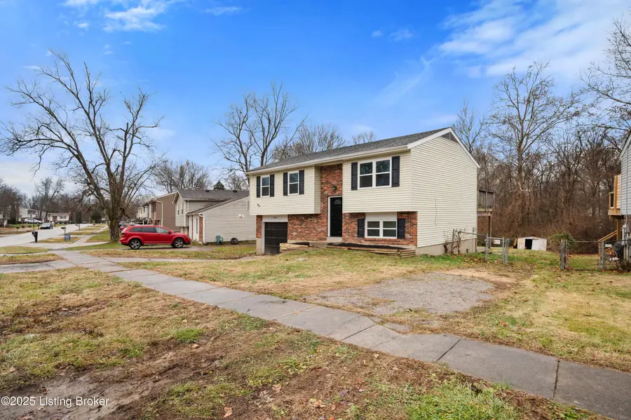 5408 Sprigwood Ln, Louisville, KY 40291 - #2