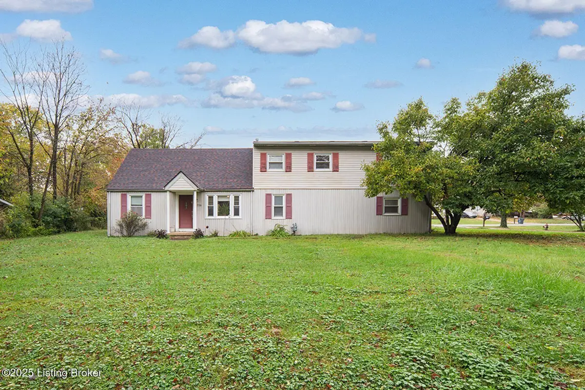 7700 Rosemary Ln, Louisville, KY 40214 - #1
