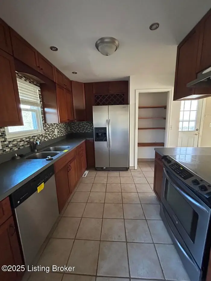 531 Rose Creek Dr, Radcliff, KY 40160 - Image #3