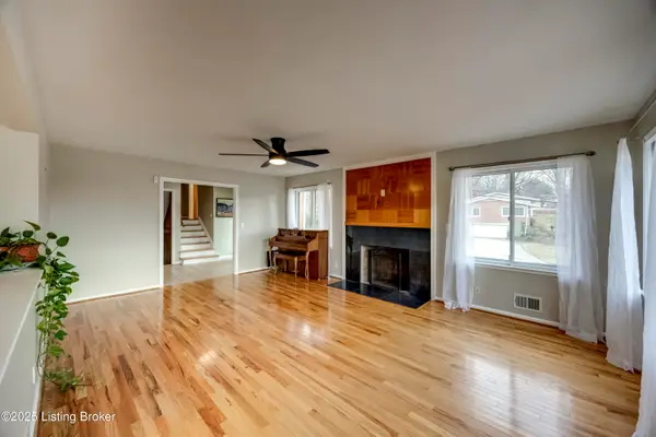 609 Wilderness Rd, Louisville, KY 40214