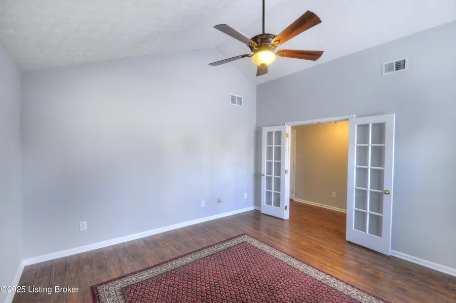 1101 Hemlock Ct, La Grange, KY 40031 - Image #3