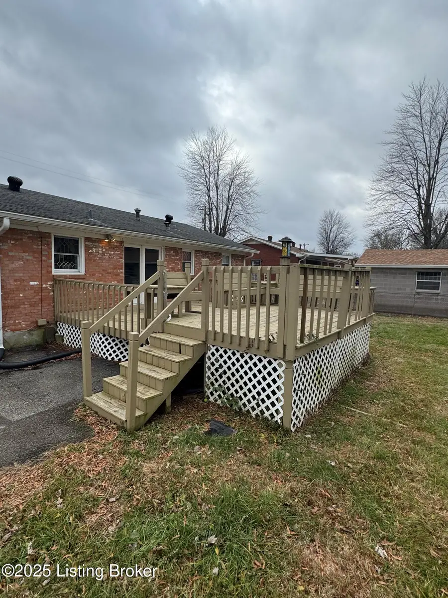 8214 Atlanta Pkwy, Louisville, KY 40214 - Image #3