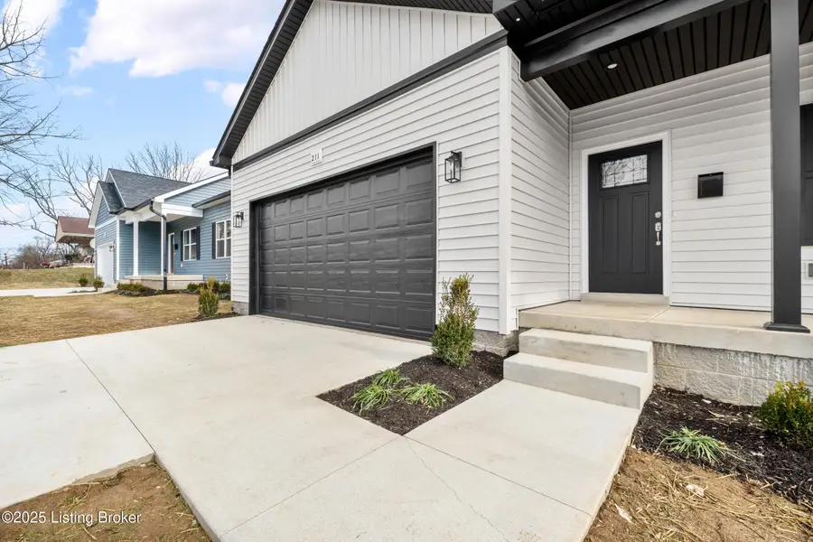 211 Alreva Rd, Louisville, KY 40216 - Image #3