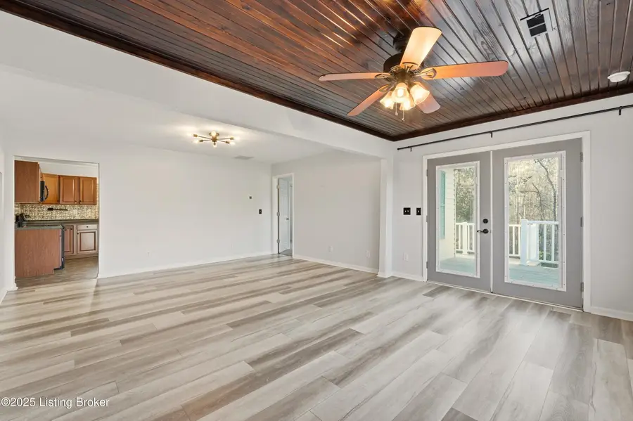 3406 Schooler Ln, Louisville, KY 40272 - Image #3