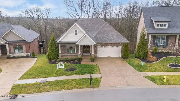 115 Locust Park Pl, Louisville, KY 40245