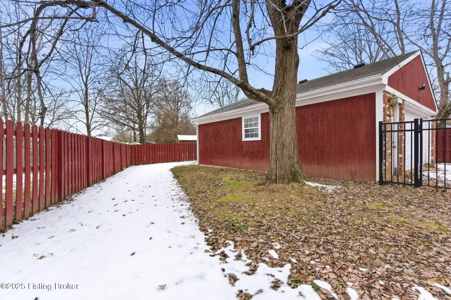 7106 Mckenna Ct, Louisville, KY 40291 - Image #3