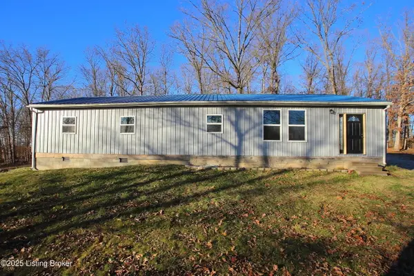 577 E Radio Tower Rd, Scottsburg, IN 47170