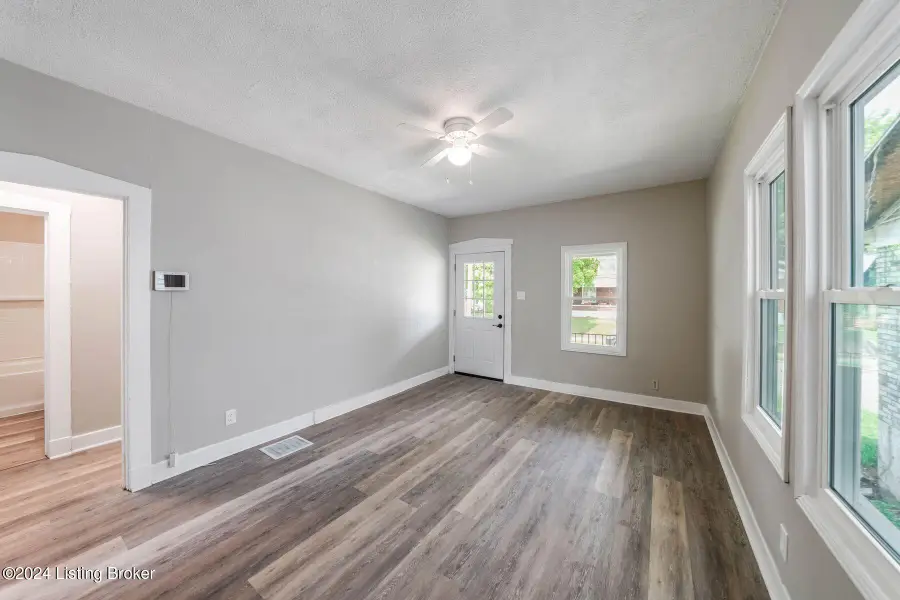2146 W Gaulbert Ave, Louisville, KY 40210 - Image #3