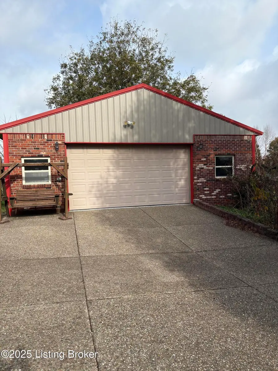 176 Grand Ave, Shepherdsville, KY 40165 - Image #2