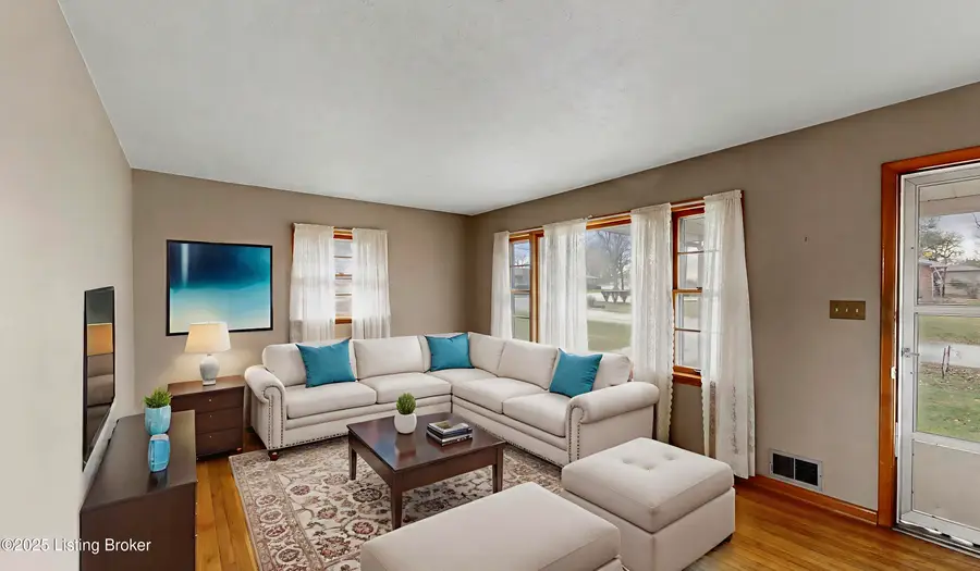 2569 Trubart Ln, Louisville, KY 40216 - Image #3