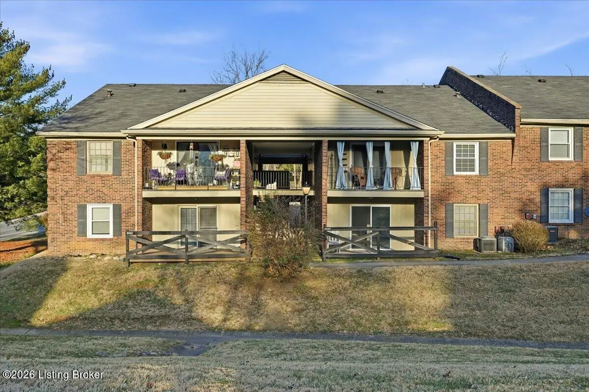 8005 Montero Dr # F7, Prospect, KY 40059 - Image #1