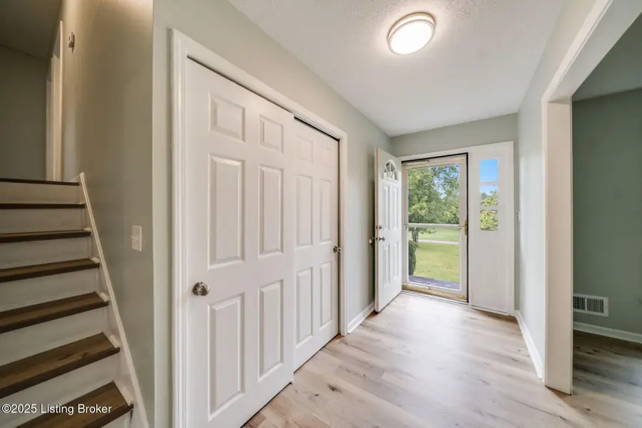 2907 Carden Ln, La Grange, KY 40031 - Image #3