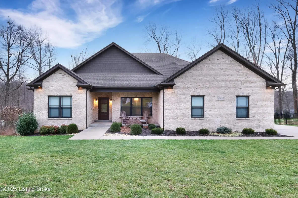 4203 Smarty Jones Dr, Louisville, KY 40214 - Image #1