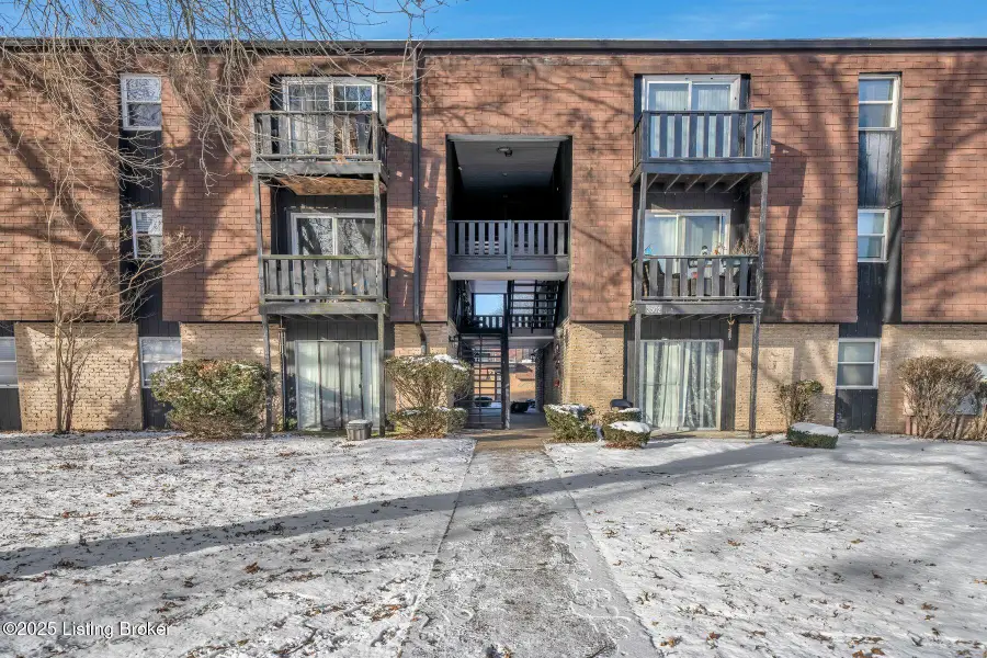 3502 Lodge Ln #333, Louisville, KY 40218 - Image #2