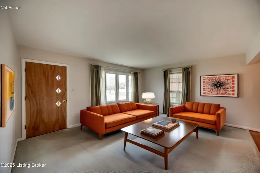 3708 Glen Oak Dr, Louisville, KY 40218 - Image #2