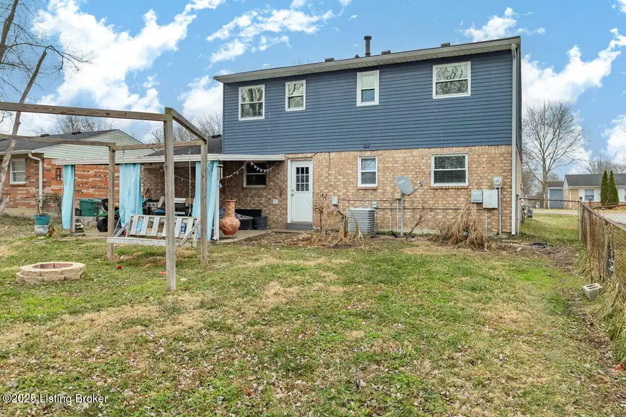 10910 Waycross Ave, Louisville, KY 40229 - Image #2