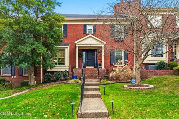 7 Riding Ridge Rd, Prospect, KY 40059